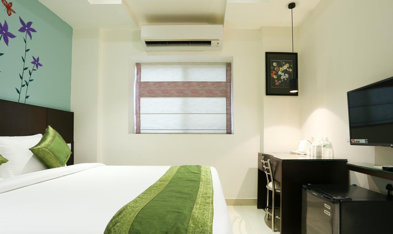 Treebo C Plaza Hotel Vijayawada Exterior photo